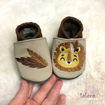 *sofortkauf* Federn und Löwenkopf Gr. 18/19