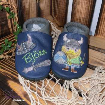 Name mit Helm & Schwert und Wikinger