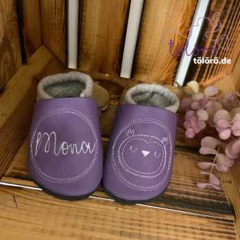 Name im Kreis und Eule
