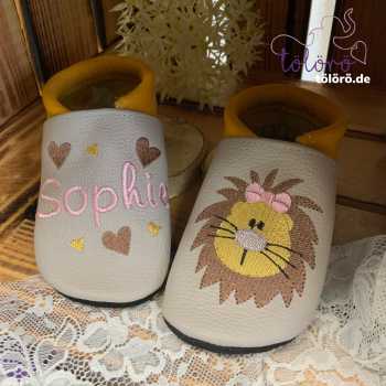 Name mit Herzen und Löwenmädchen
