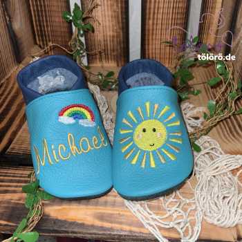 Name mit Mini Regenbogen und große Sonne