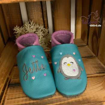 Name mit Herzen und Pinguin
