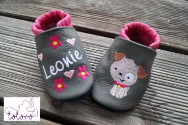 Name mit Sternen und Hündchen