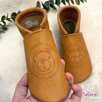 Name im Kreis und Bär