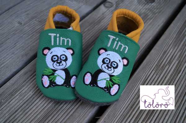 Name mit Blätter und Panda